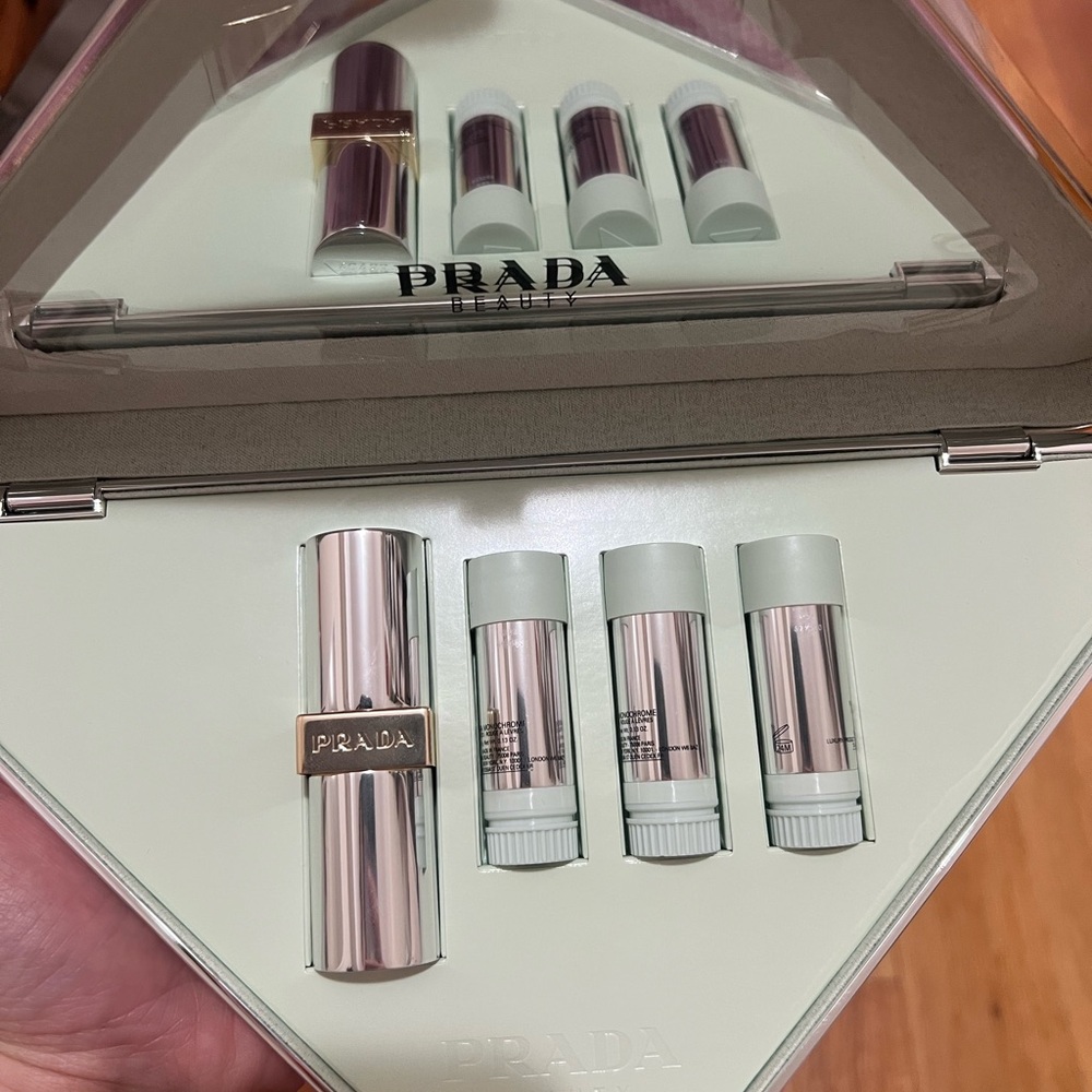 Prada Beauty Clutch - Picture 6 of 7